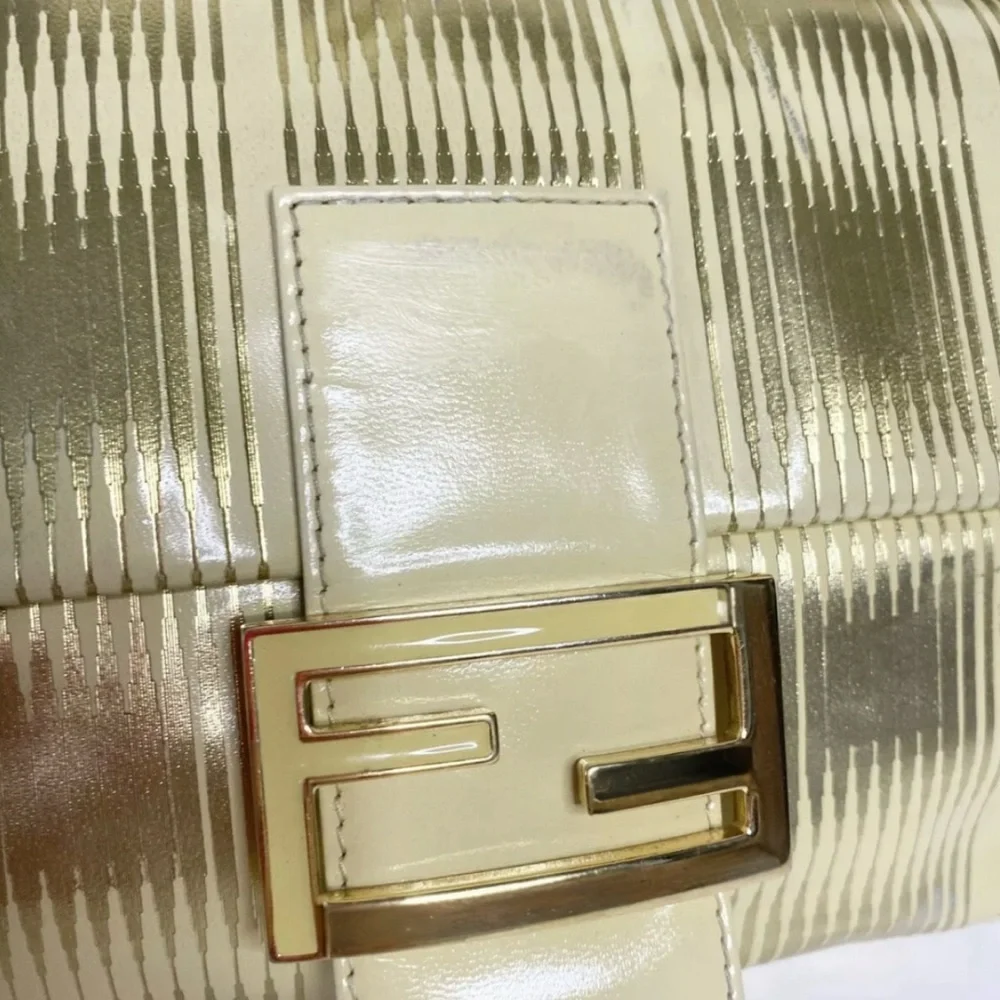 Auth RARE Fendi Metallic Gold Baguette LIMITED EDITION vintage Shoulder Bag - Picture 3 of 10